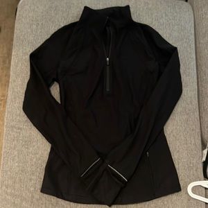 lululemon quarter zip define